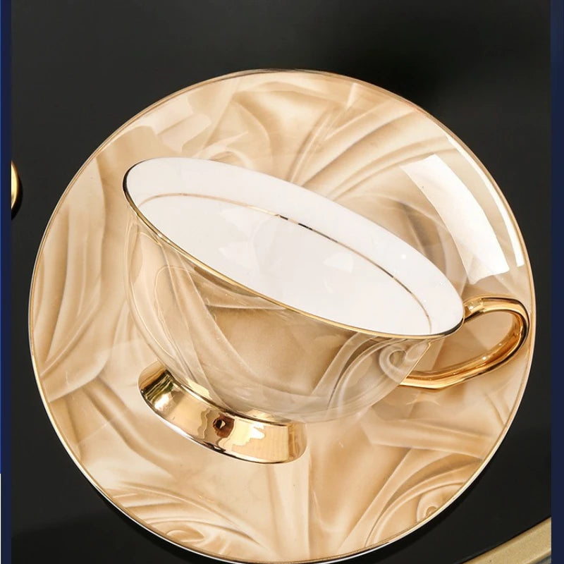 Exquisite Souvenir Cup Set.