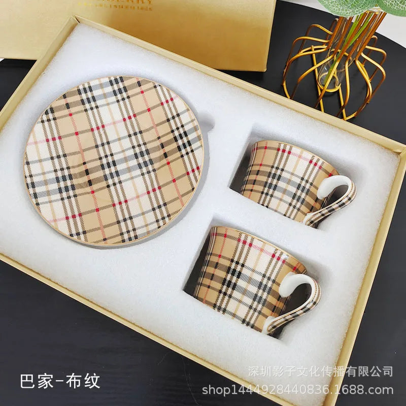 Fashionable European Style Red Tea & Coffee Set (2 Cups + 2 Plates) – Luxury Gift Box