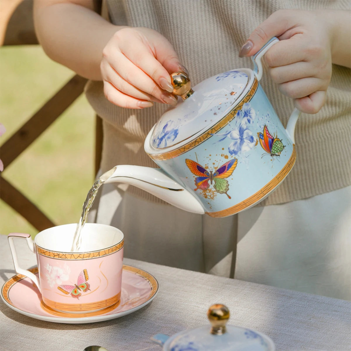 Vintage Royal Tea Collection.