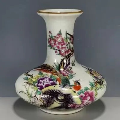 Exquisite Hand-Painted Porcelain Storage Jar – Vintage Collectible Art