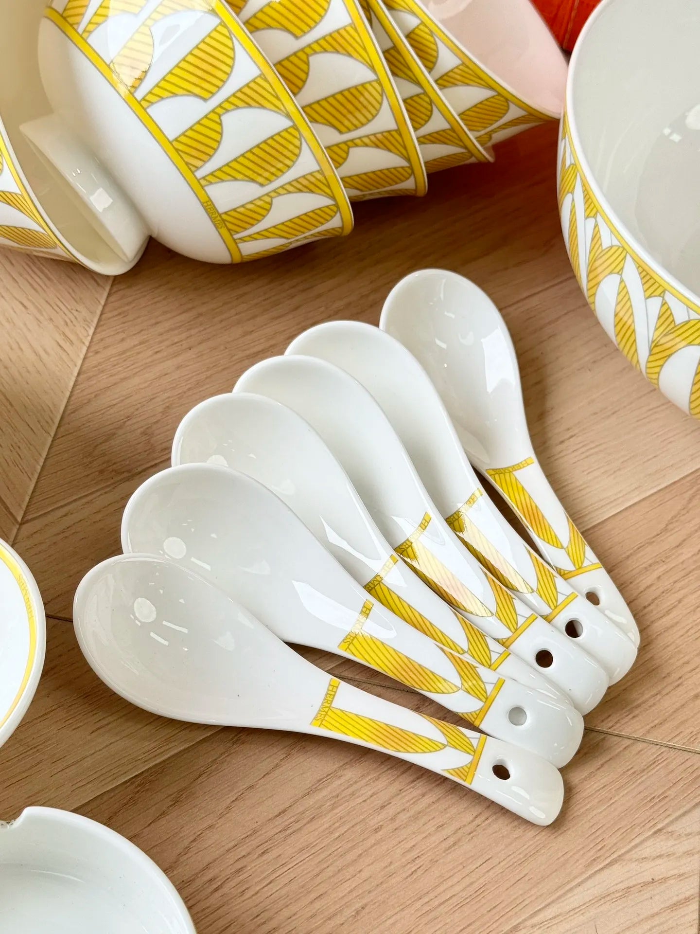 Triad Luxury 28Pcs Set