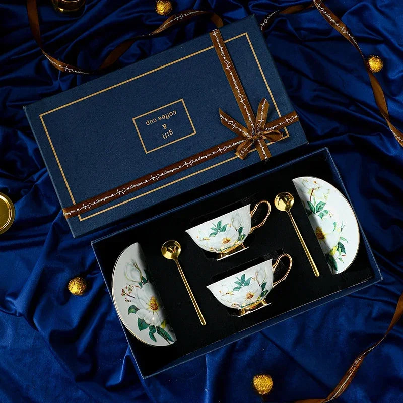 Exquisite Souvenir Cup Set.