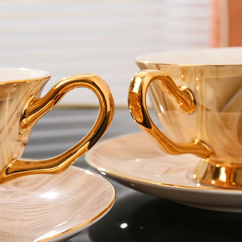 Exquisite Souvenir Cup Set.