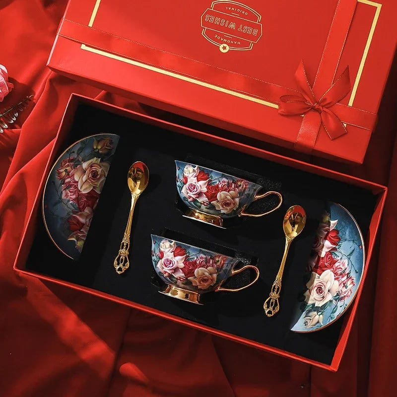 Exquisite Souvenir Cup Set.