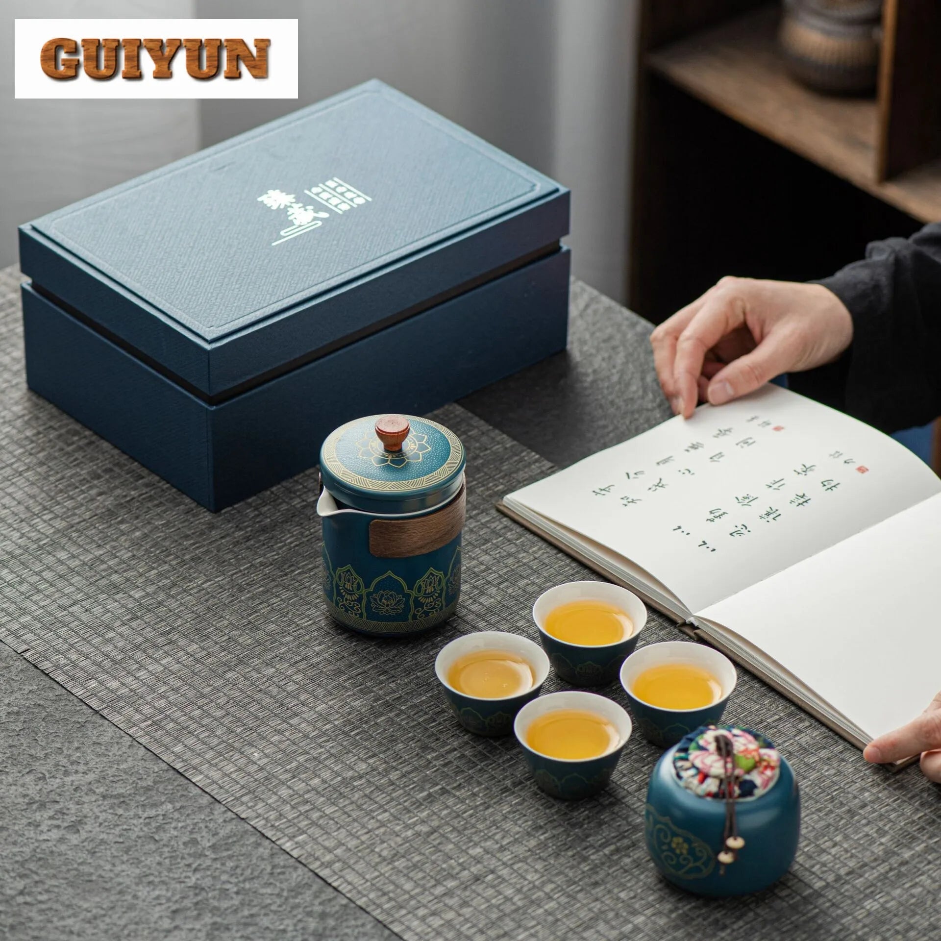 Portable Outdoor Tea Ceremony Set – 1 Pot & 4 Cups (Gift Box)