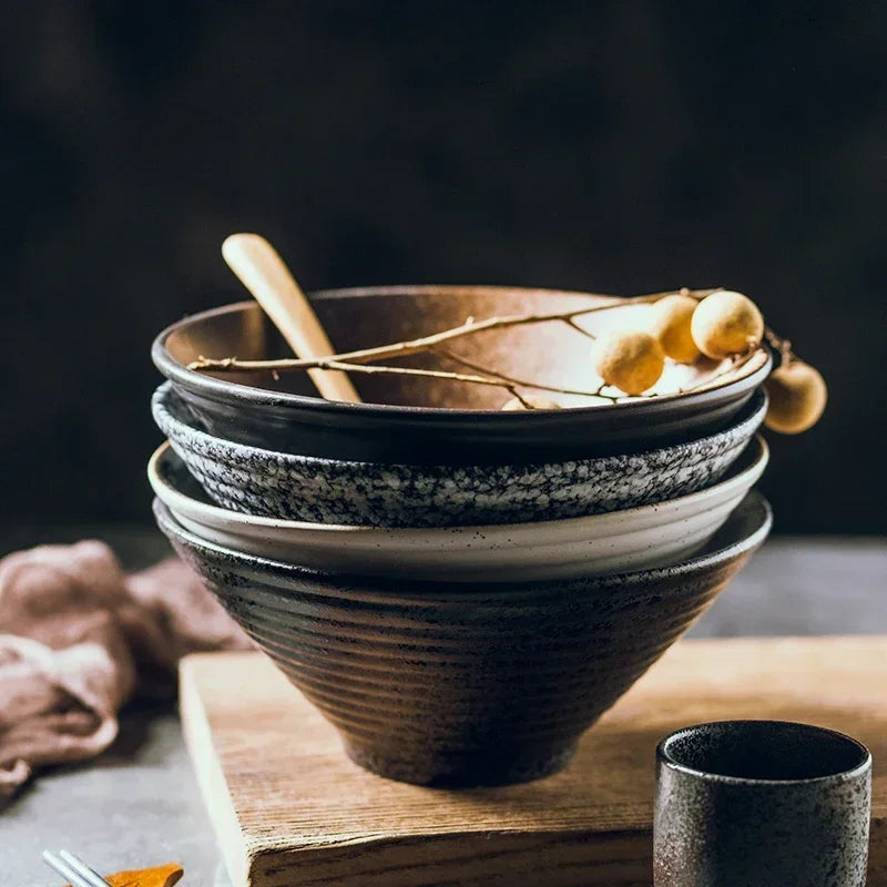Japanese "Bamboo Hat" Ceramic Ramen Bowl – Creative Conical Noodle & Soup Bowl